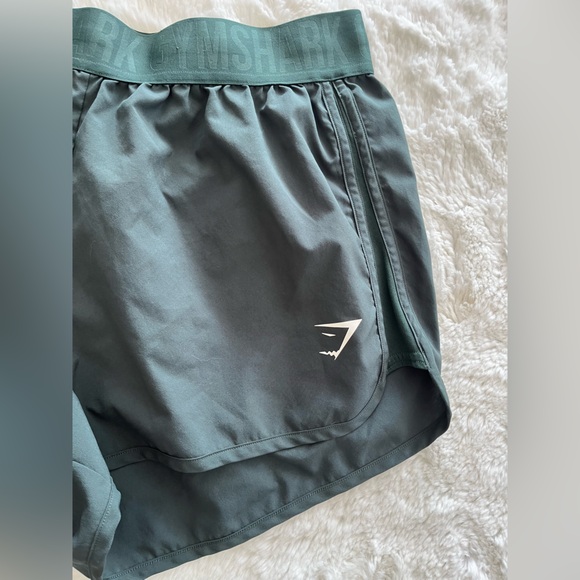 Gymshark Training Loose Fit Shorts in Obsidian Green - Picture 3 of 5